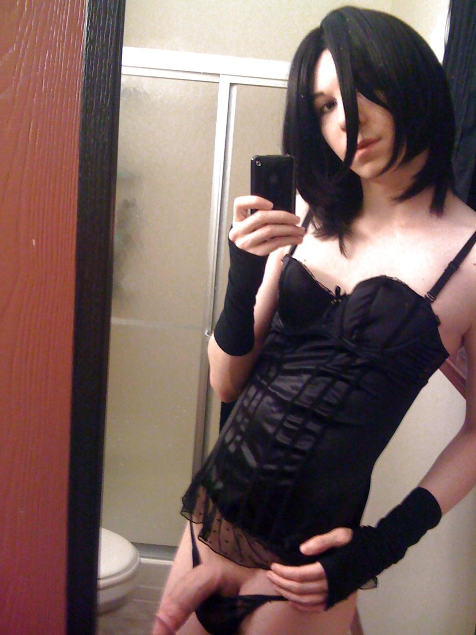 14P What do you do at home..(self shot pix)