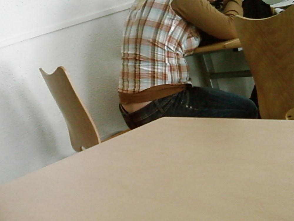 11P Visible thongs(string) and panties
