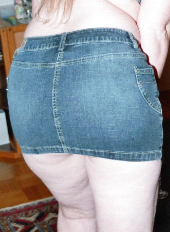 10P SAG - Wife's Hot Body In Short Tight Slinky Denim Skirt 13