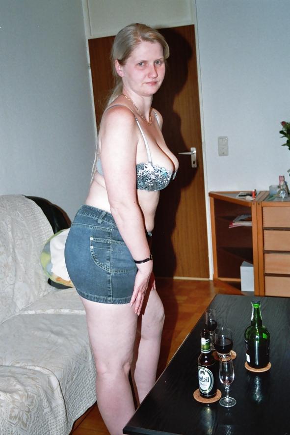 10P SAG - Wife's Hot Body In Short Tight Slinky Denim Skirt 13