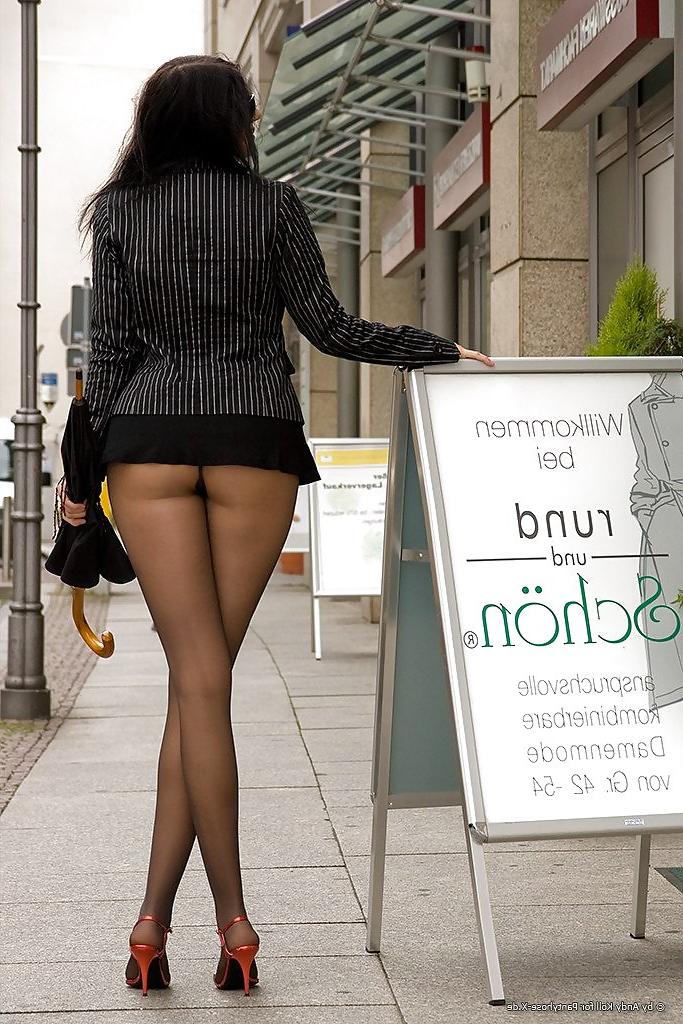 18P Pantyhose and brunet