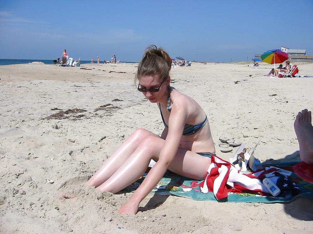 7P Bikini Posing on Holiday! x