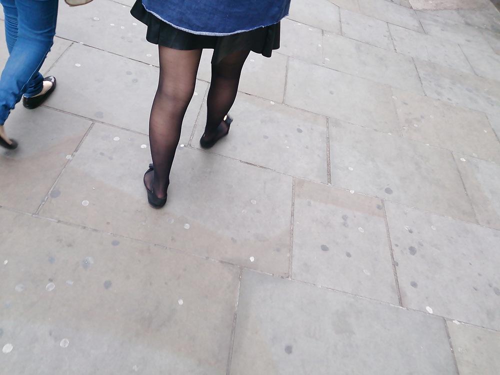 25P Candid legs and stockings pantyhose from London