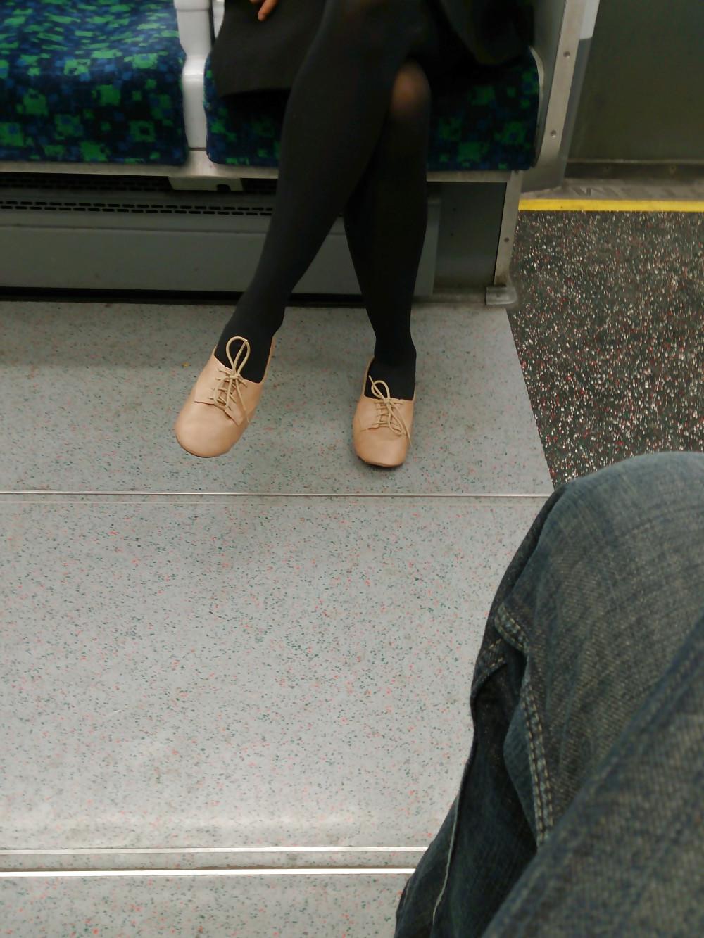 25P Candid legs and stockings pantyhose from London