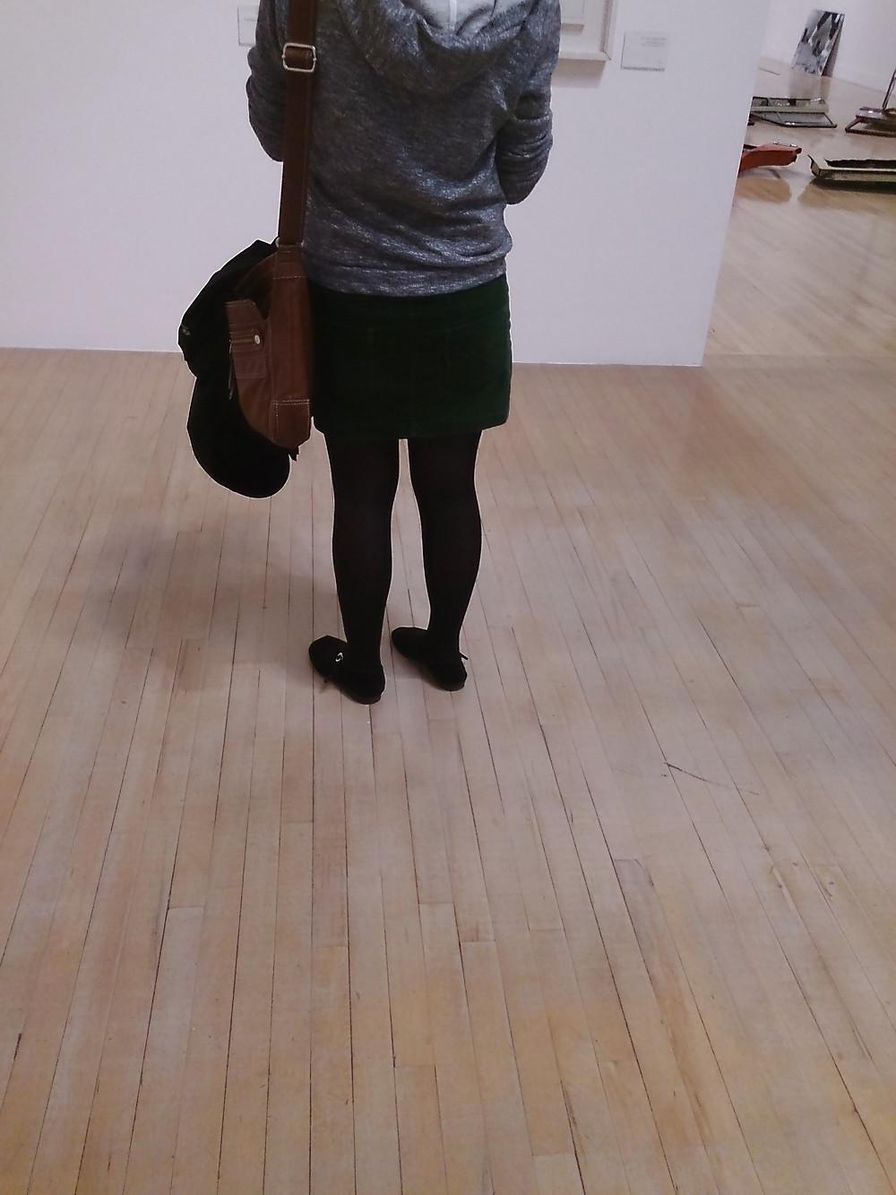 25P Candid legs and stockings pantyhose from London