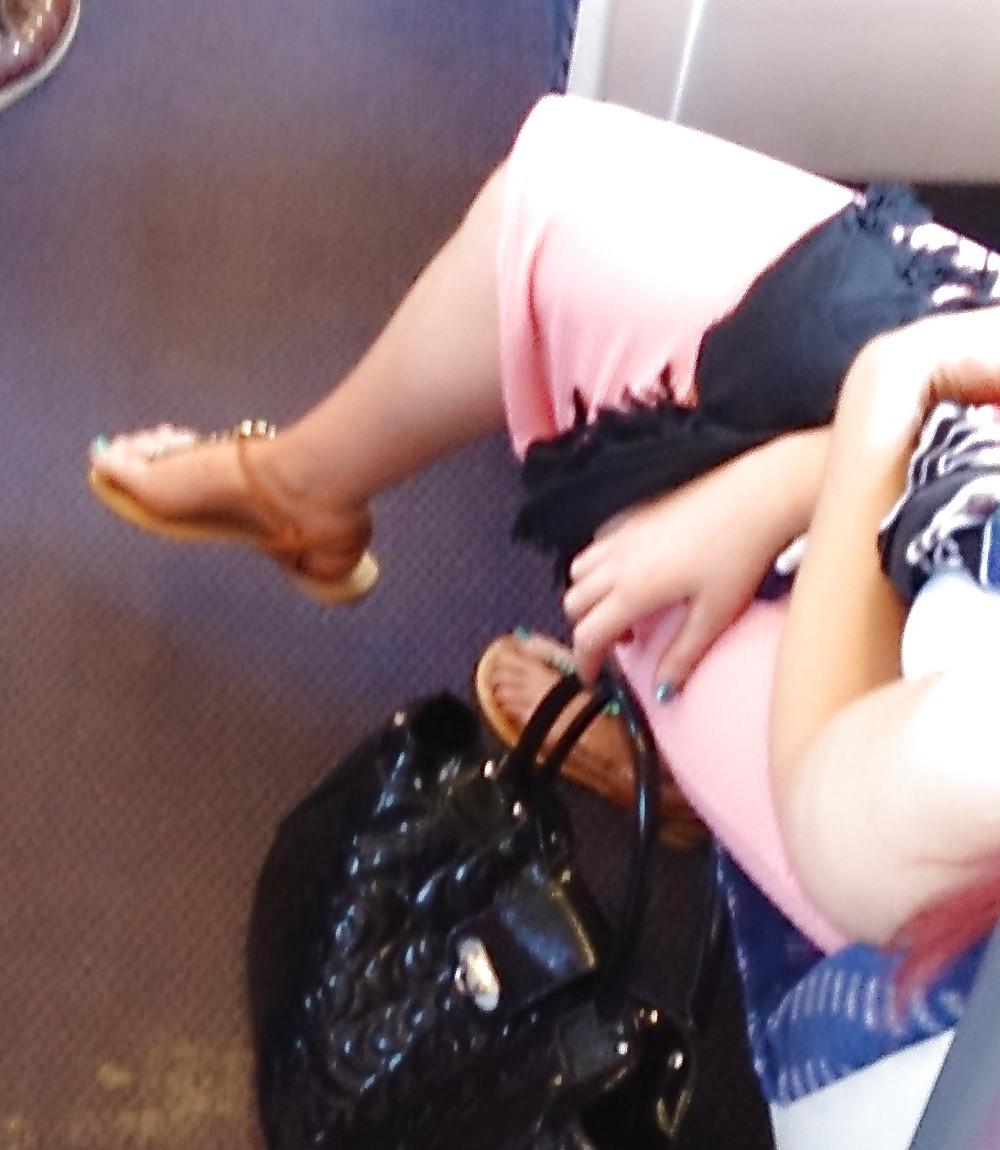 25P Candid legs and stockings pantyhose from London