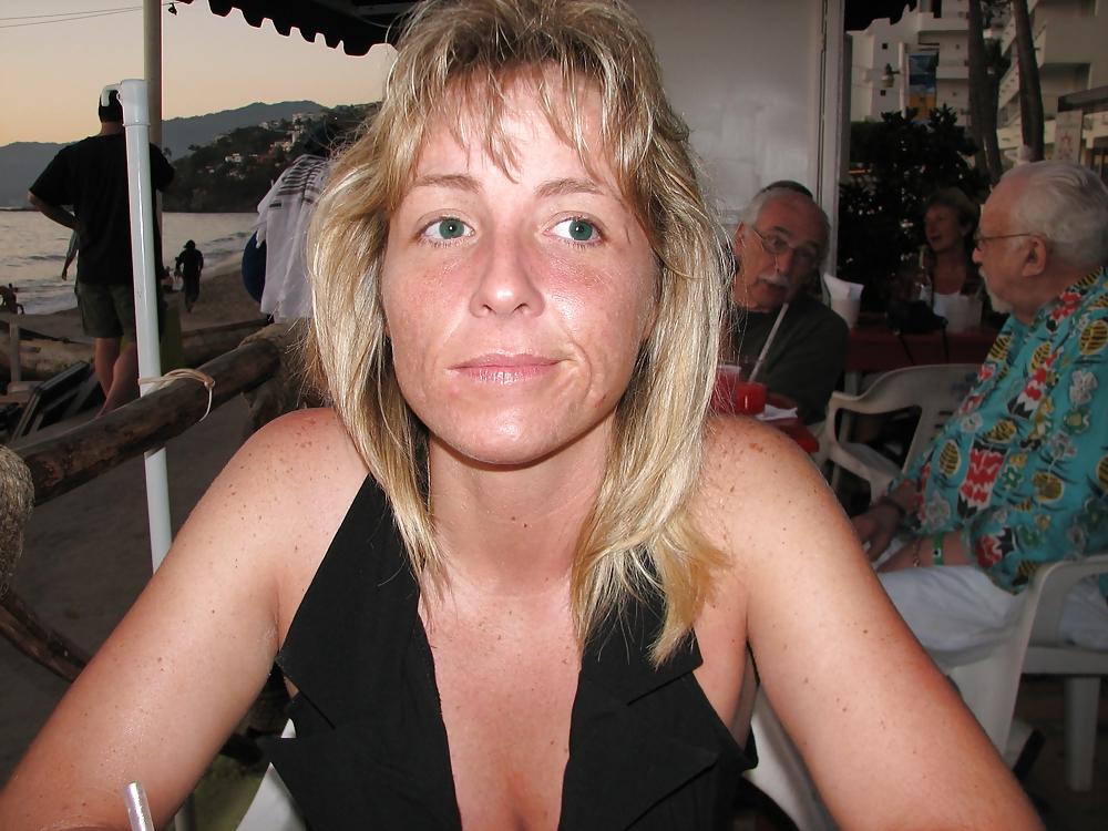 20P Blonde MILF On Holiday 2