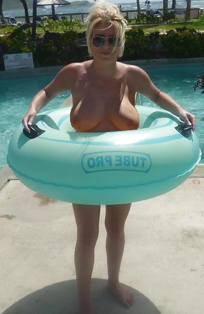 7P Tasha - topless holiday snaps