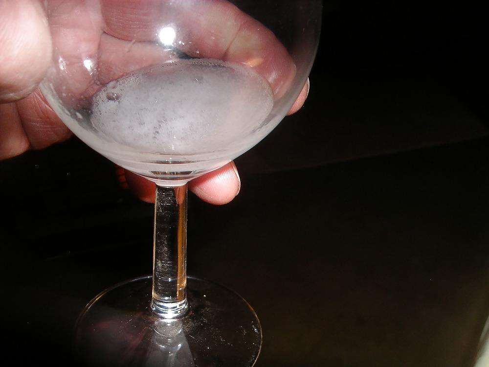 9P Frozen cum, but not for long