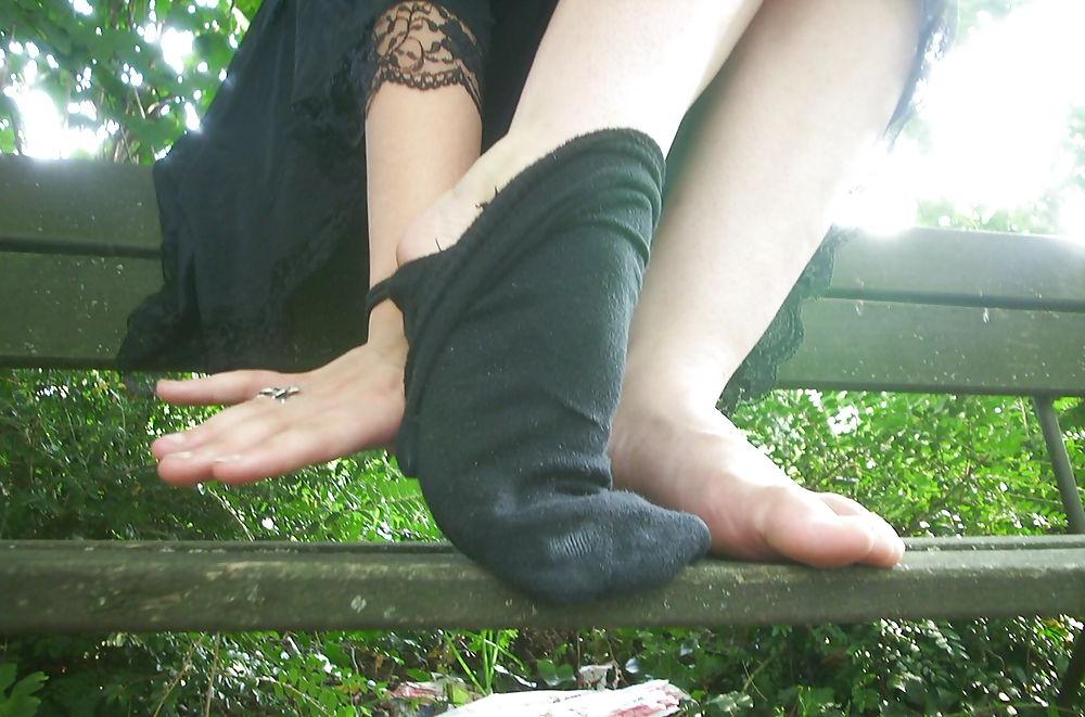 25P Gothic Foot Queens - Tina