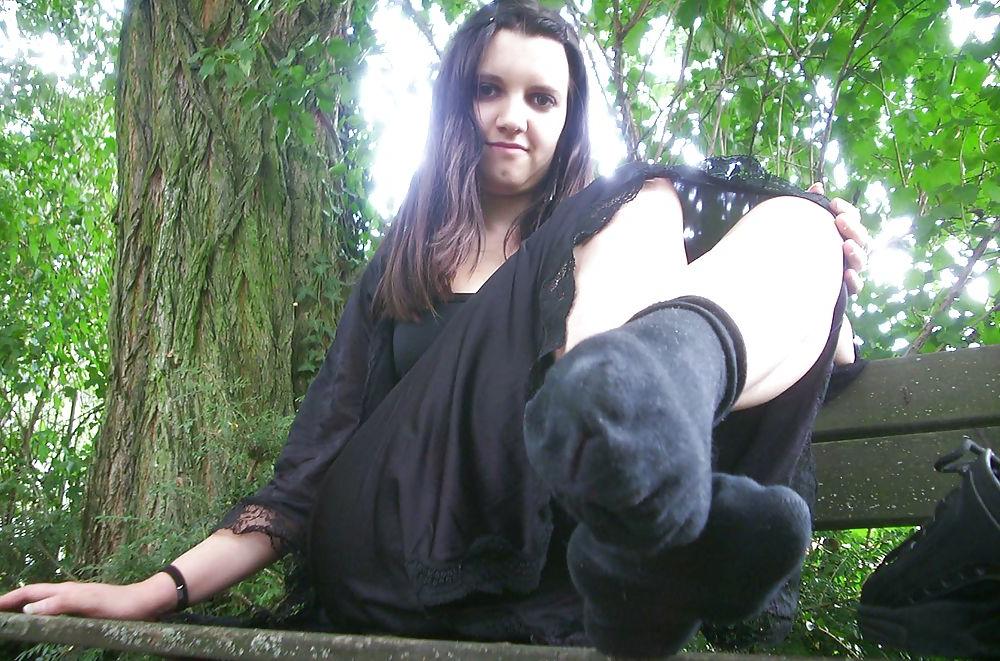 25P Gothic Foot Queens - Tina
