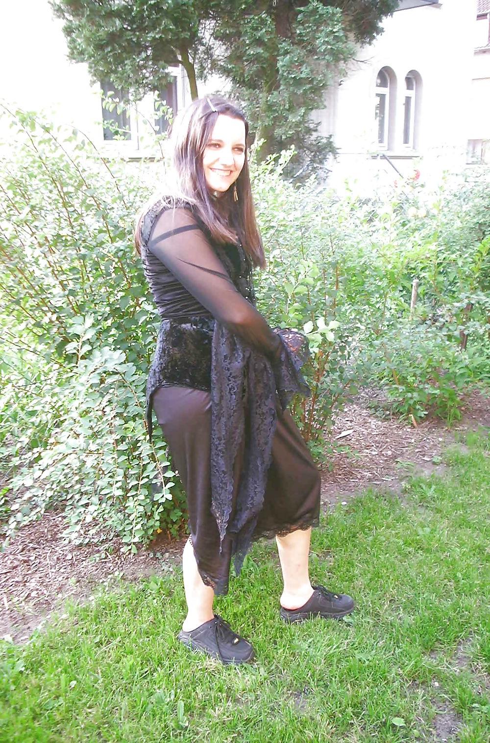 25P Gothic Foot Queens - Tina