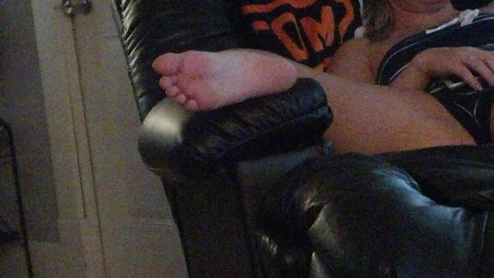 10P Wifes  feet