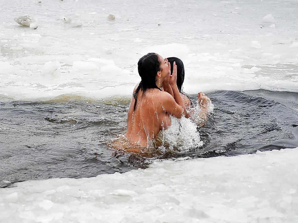 25P A swim in the ice water
