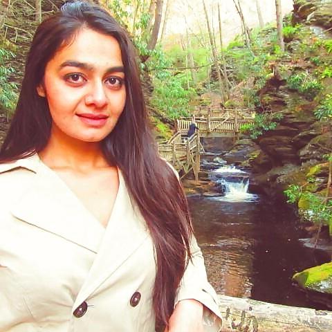 25P Delicious Paki Doctor needs your COCK!