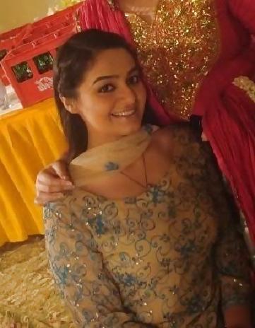 25P Delicious Paki Doctor needs your COCK!