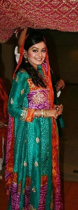 25P Delicious Paki Doctor needs your COCK!