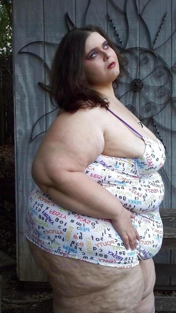 21P Kat bombshell