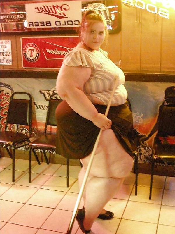 21P Kat bombshell