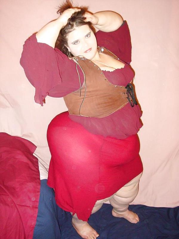 21P Kat bombshell
