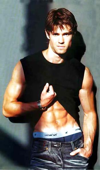 12P Hot canadian boys and girls