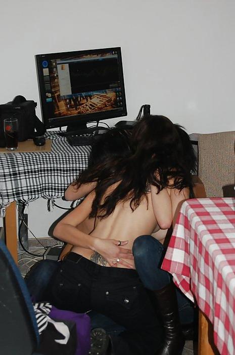 25P Hot lesbian party