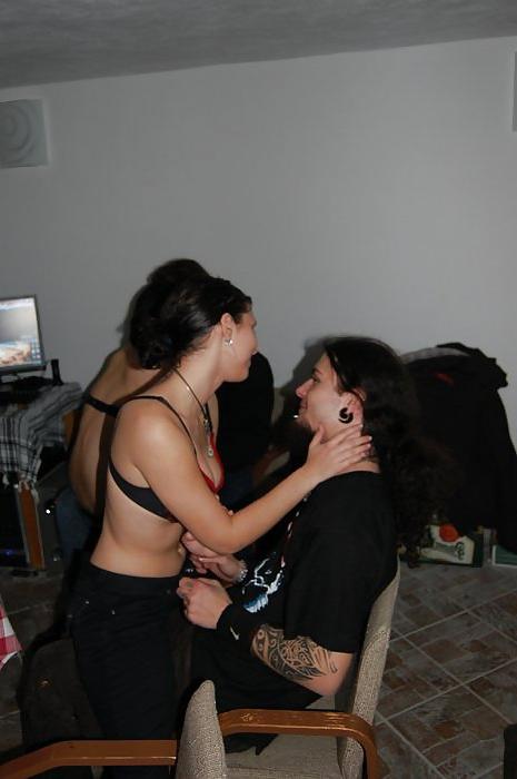 25P Hot lesbian party