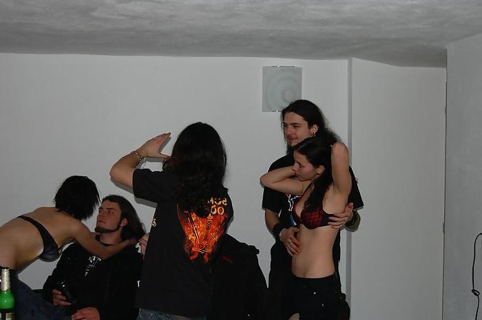 25P Hot lesbian party