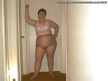10P Grannies in pantyhose