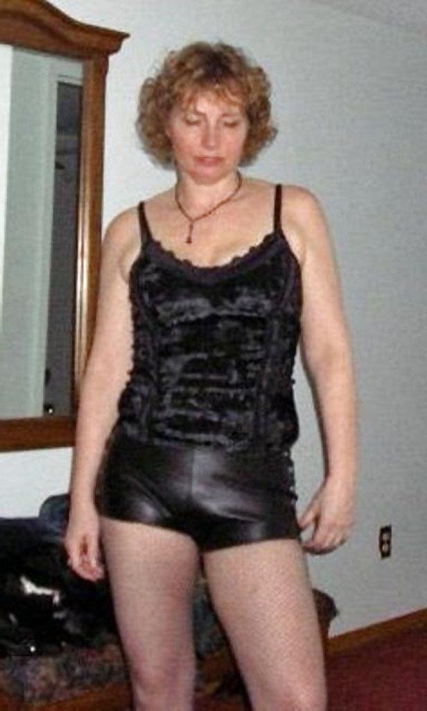 25P MATURE CANADIAN SLUTS part 2