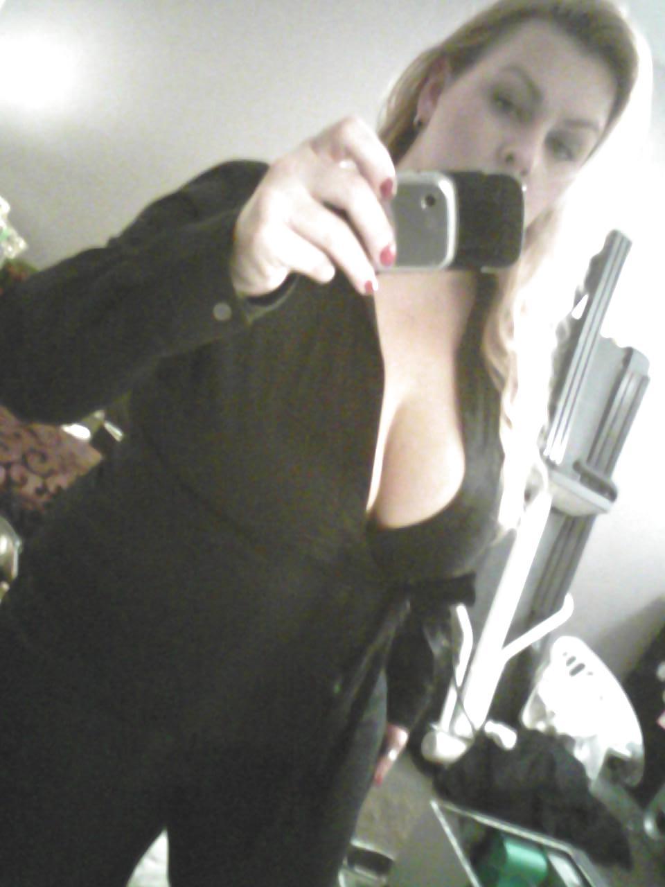 25P PAWG Milf, Plz Rate And Leave Comment