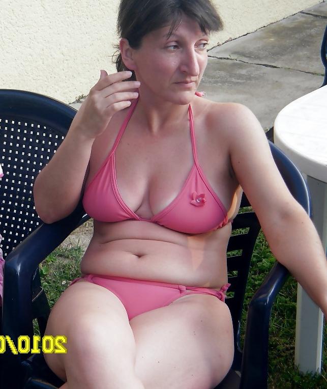 25P My friend's sexy mom