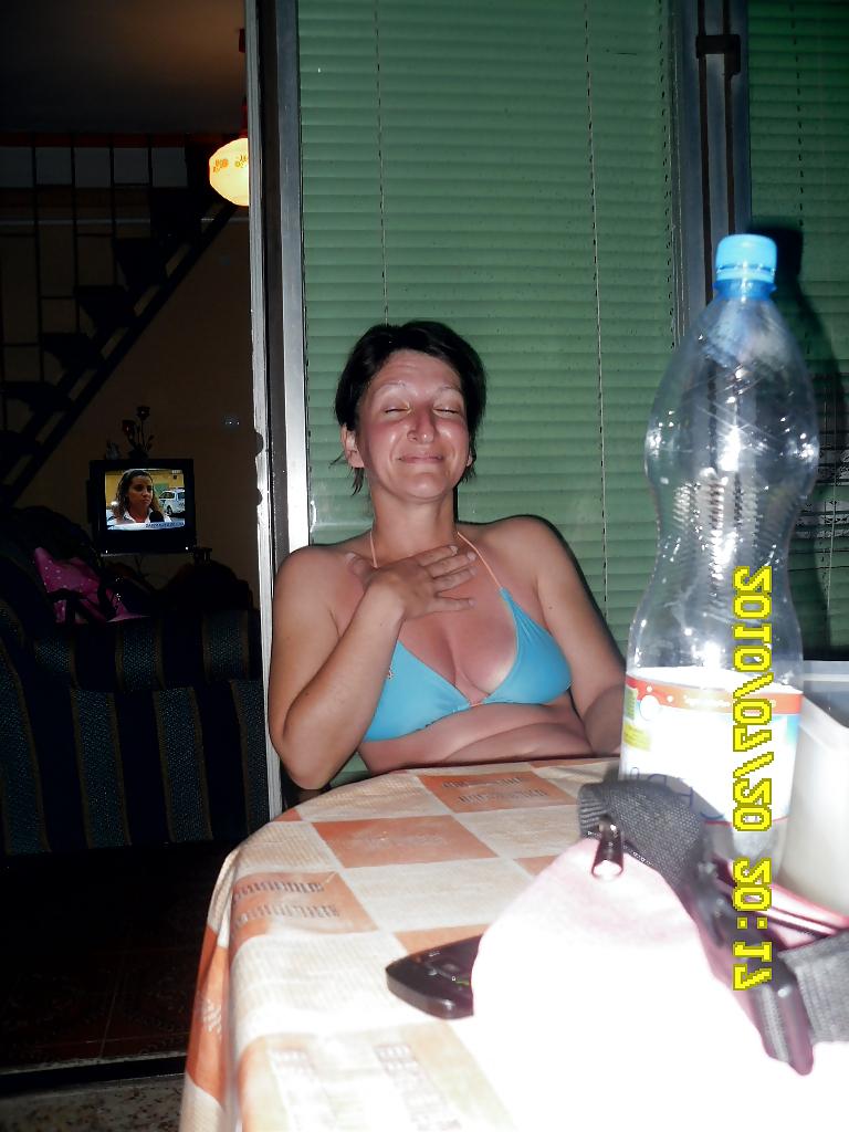 25P My friend's sexy mom