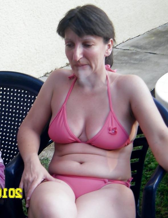 25P My friend's sexy mom