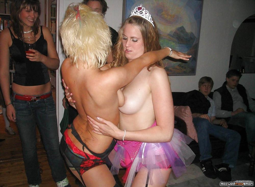 21P The best college party