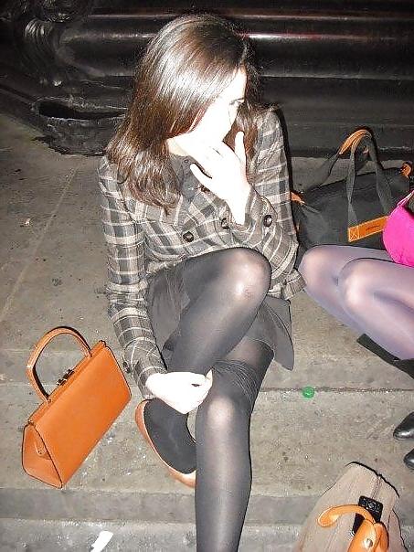 25P Nice Amateur Pantyhose