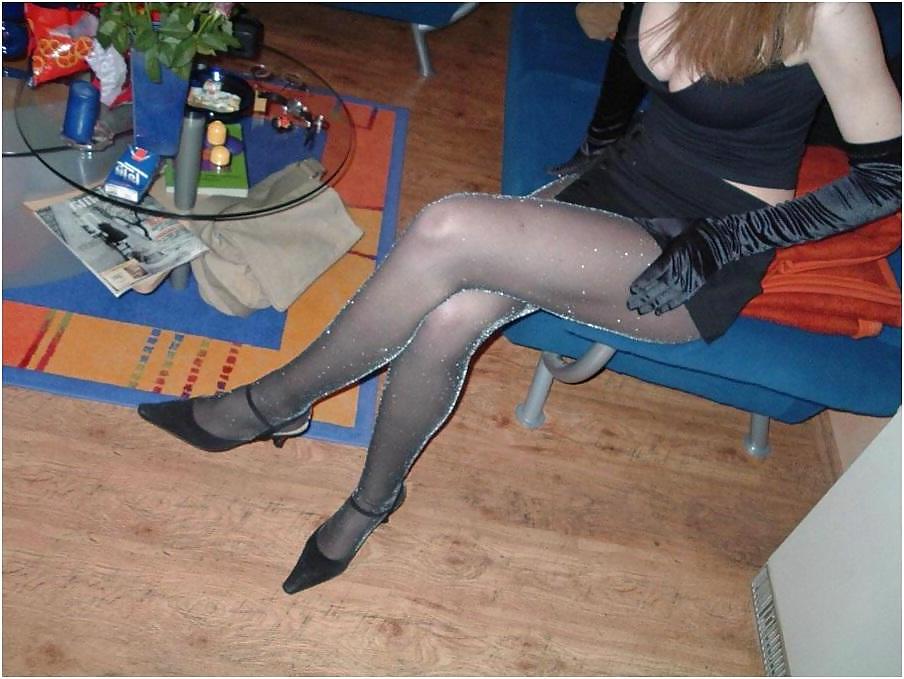 25P Nice Amateur Pantyhose