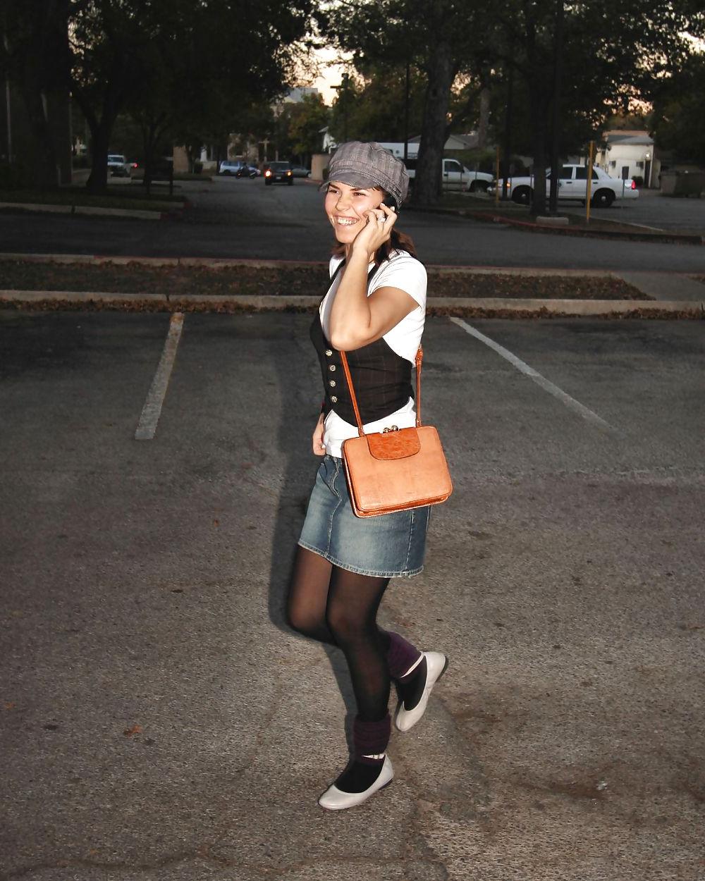25P Nice Amateur Pantyhose