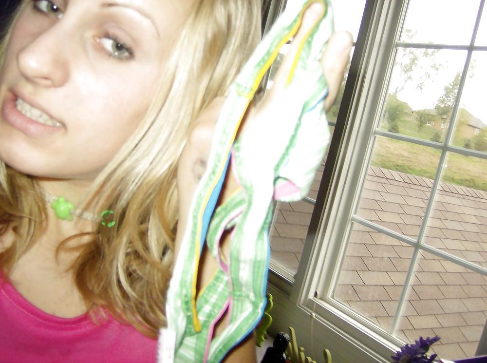10P Amigas ensenando calzones Friend showing panties #11