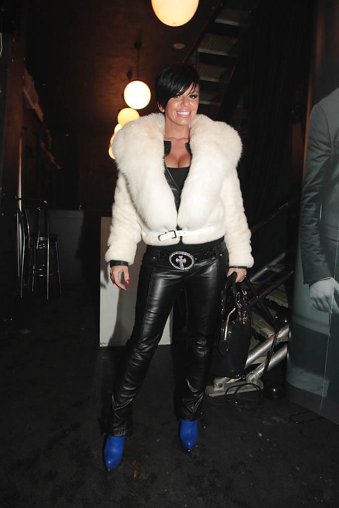 11P Fetish latex mature