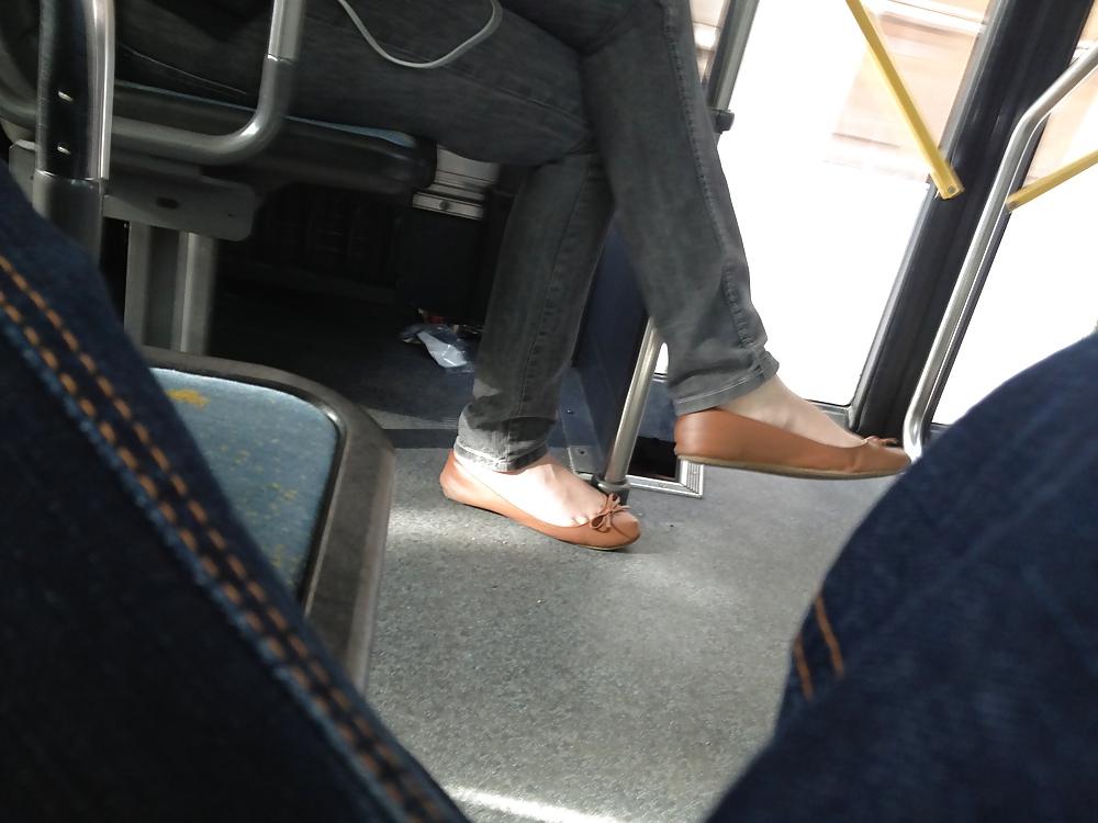 7P Arabic feet in ballerinas