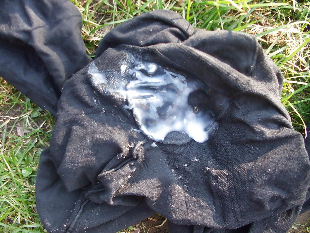 10P Johns Wifes Pantyhoes Or Tights In The Park