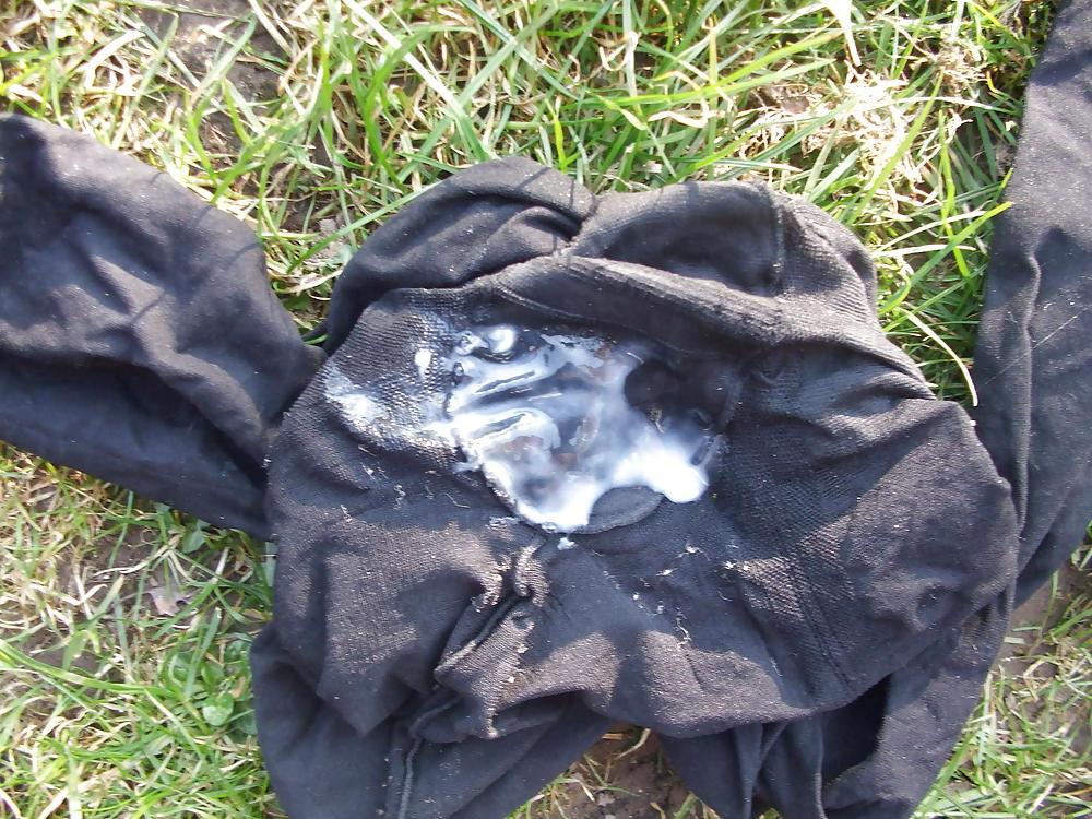 10P Johns Wifes Pantyhoes Or Tights In The Park