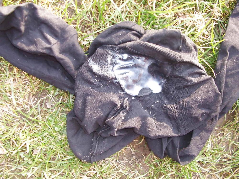 10P Johns Wifes Pantyhoes Or Tights In The Park