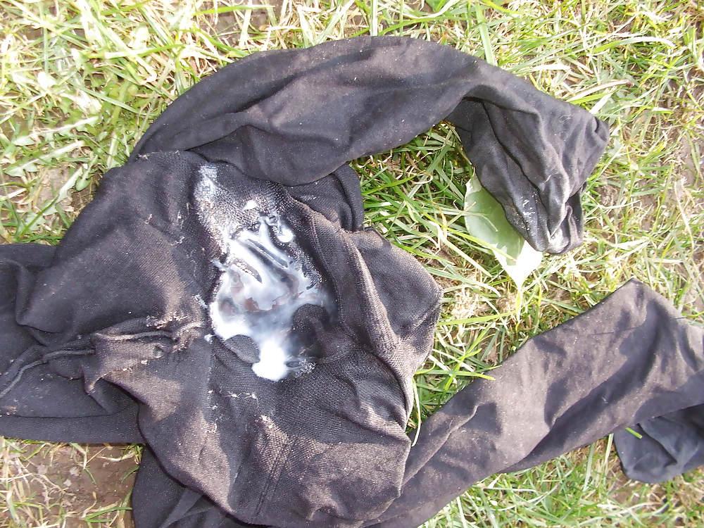 10P Johns Wifes Pantyhoes Or Tights In The Park