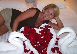 14P Mature Blond Wife Jenni On Holiday