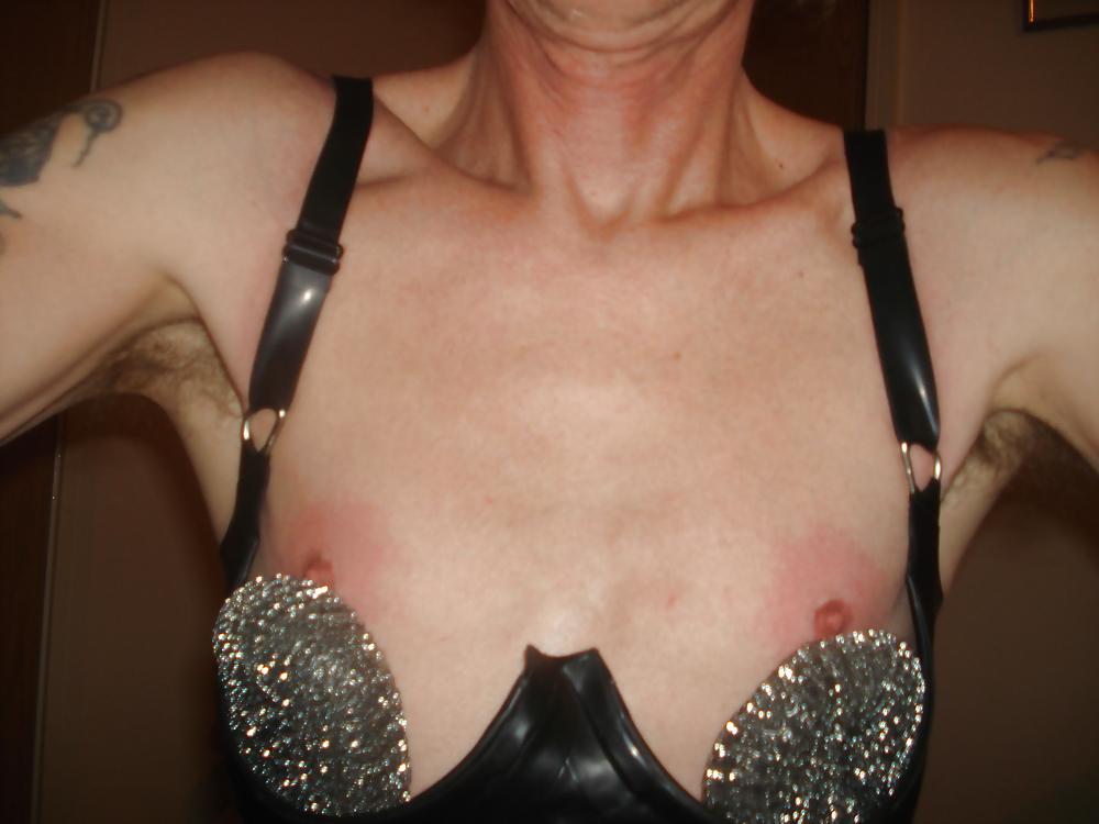 24P SLAVES GINGER FIGGING