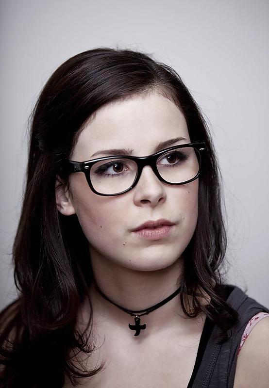 8P Lena Meyer-Landrut GEILE BRILLENSCHLANGE