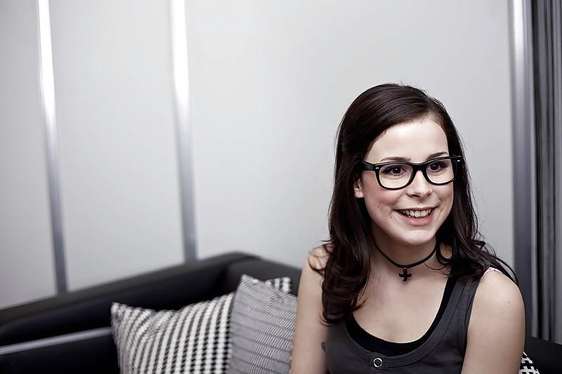 8P Lena Meyer-Landrut GEILE BRILLENSCHLANGE