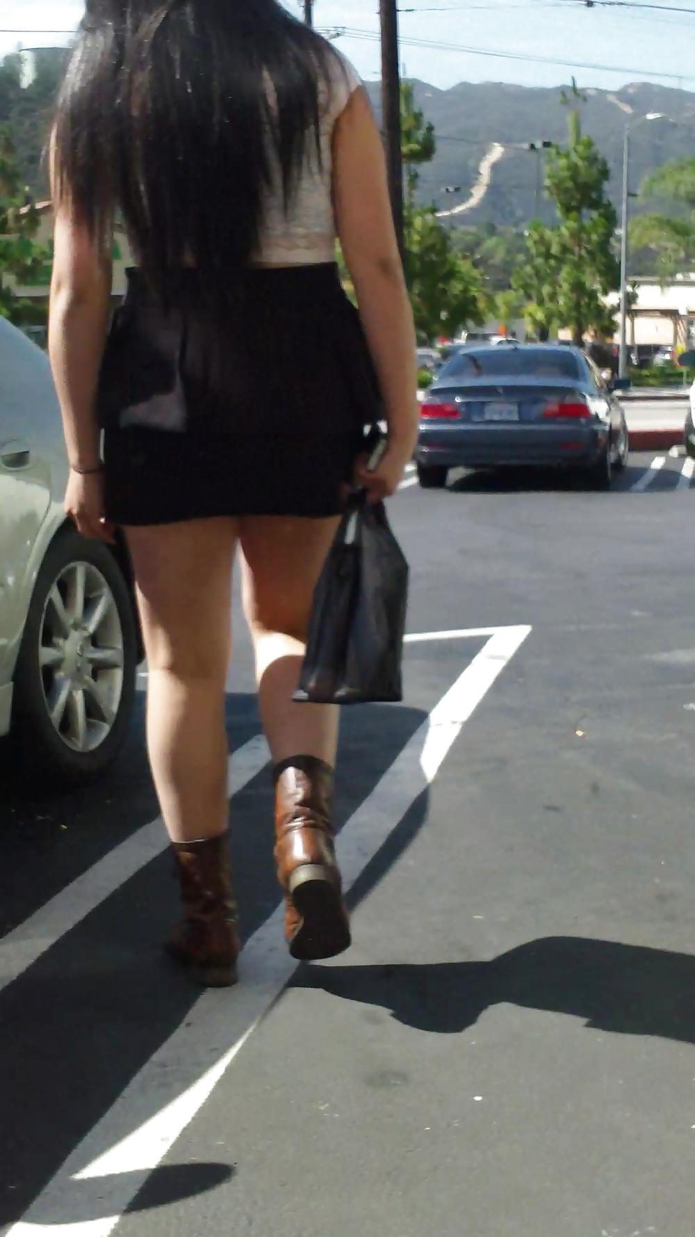 25P Assorted butts & ass on the street 